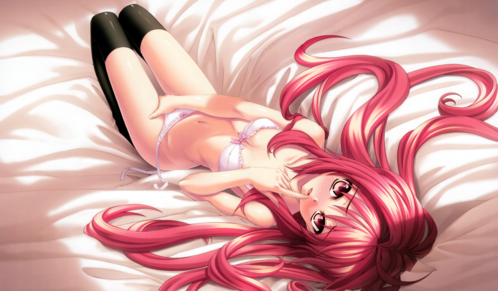 Девочка с розовыми волосами