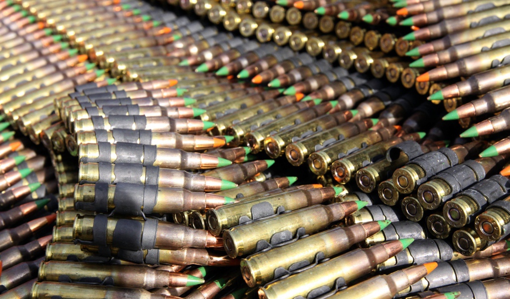 Пулеметные ленты с патронами