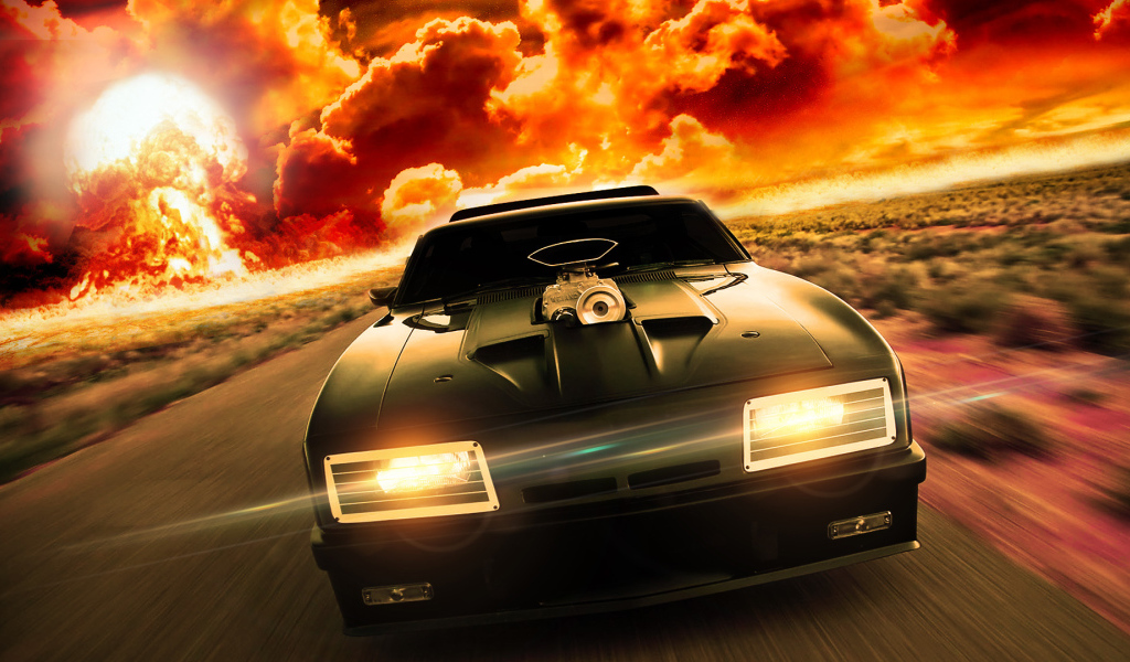 Скоростной автомобиль на фоне огня