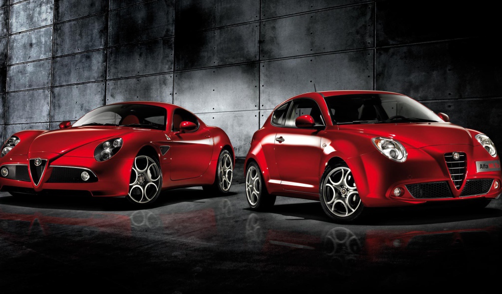Красивый автомобиль Alfa Romeo 8c competizione