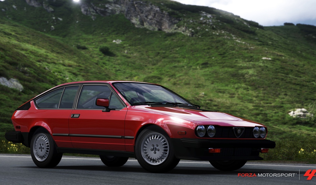 Красивый автомобиль Alfa Romeo alfetta