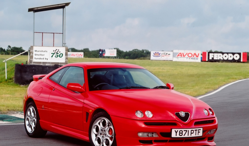 Дизайн автомобиля Alfa Romeo gtv