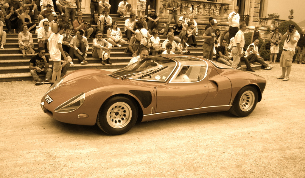 Надежный автомобиль Alfa Romeo 33