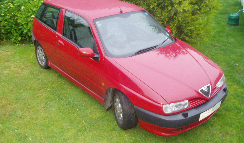 Тест драйв автомобиля Alfa Romeo 145