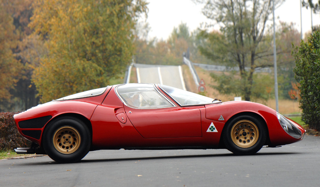 Новая машина Alfa Romeo 33