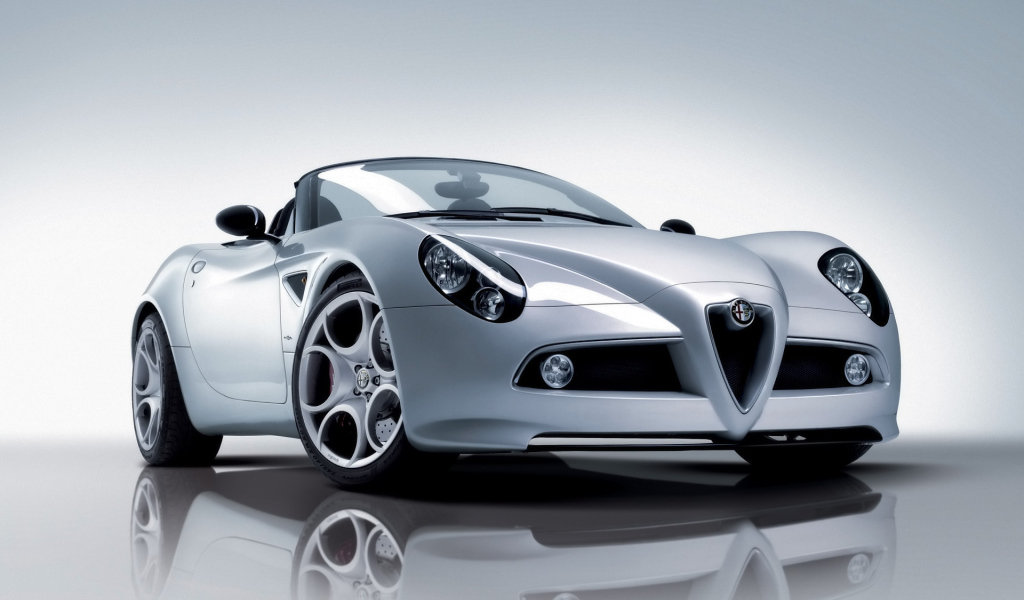 Надежная машина Alfa Romeo 8c spider