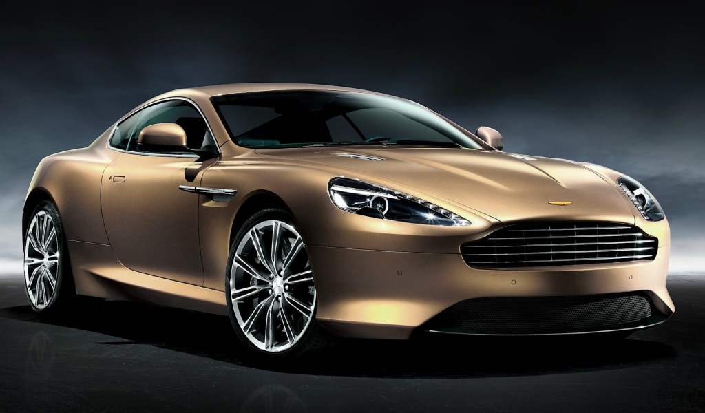 Красивый автомобиль Aston Martin virage