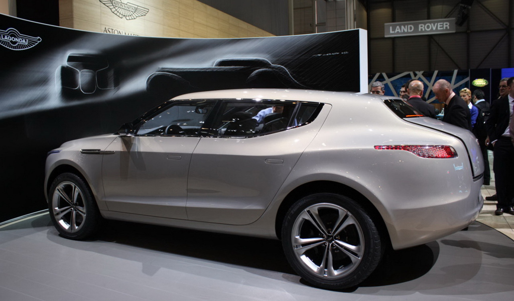 Дизайн автомобиля Aston Martin lagonda