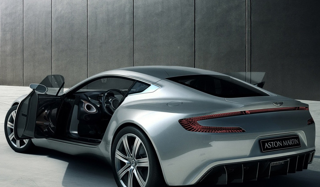 Фантастический Aston Martin one 77