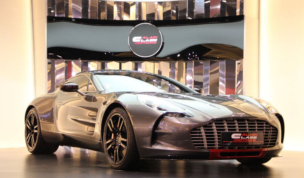 Ограниченная серия Aston Martin one 77