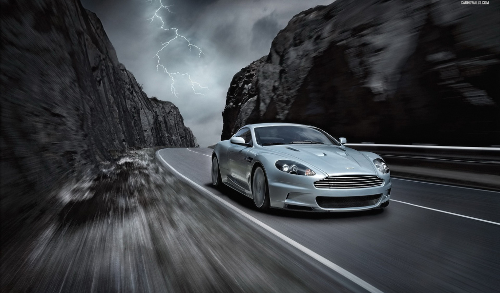 Фото автомобиля Aston Martin v12