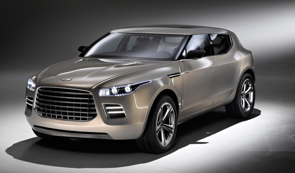 Надежная машина Aston Martin lagonda