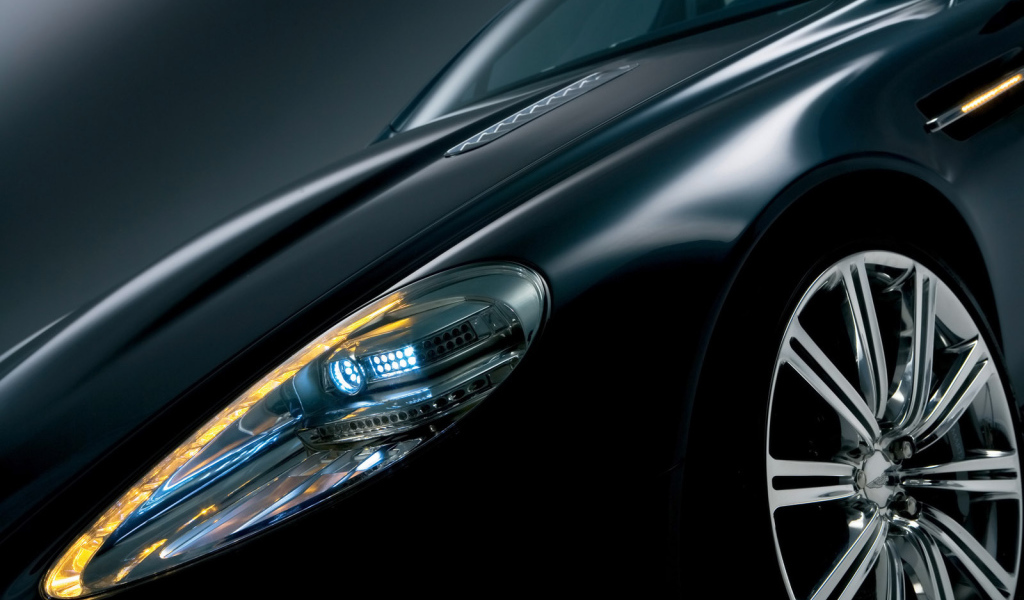 Надежный автомобиль Aston Martin top gear