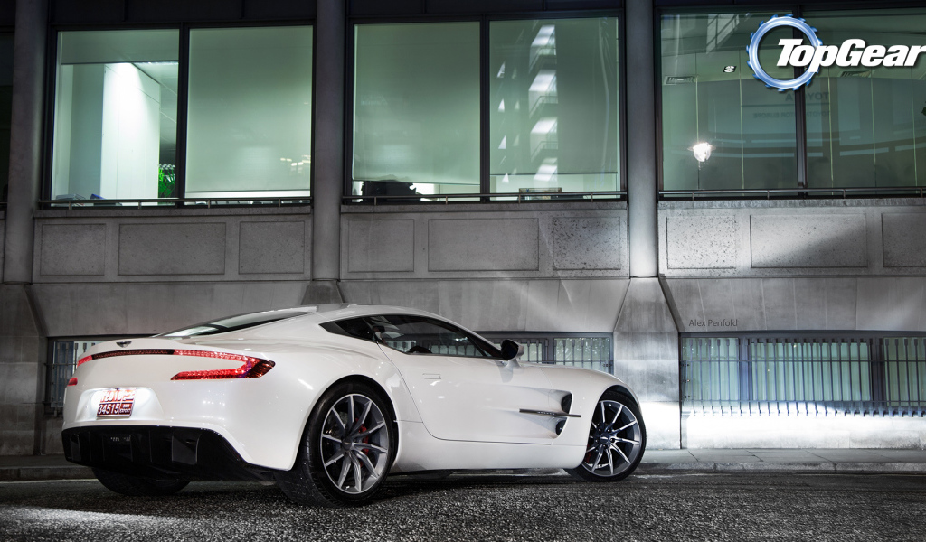 Тест драйв автомобиля Aston Martin top gear