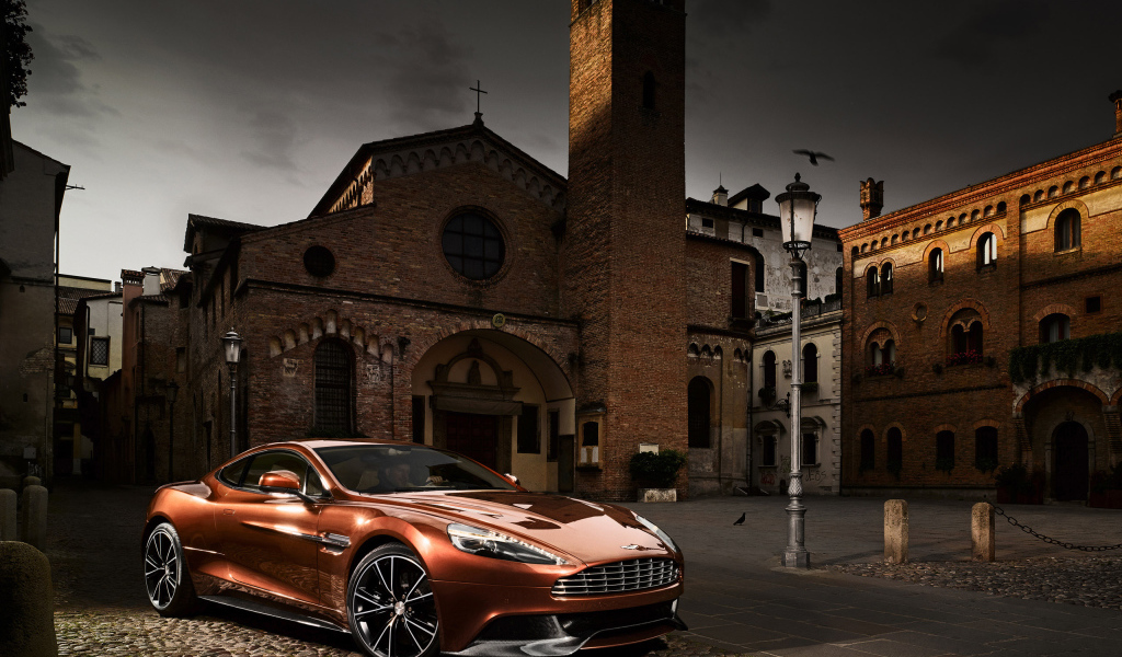 Тест драйв автомобиля Aston Martin vanquish