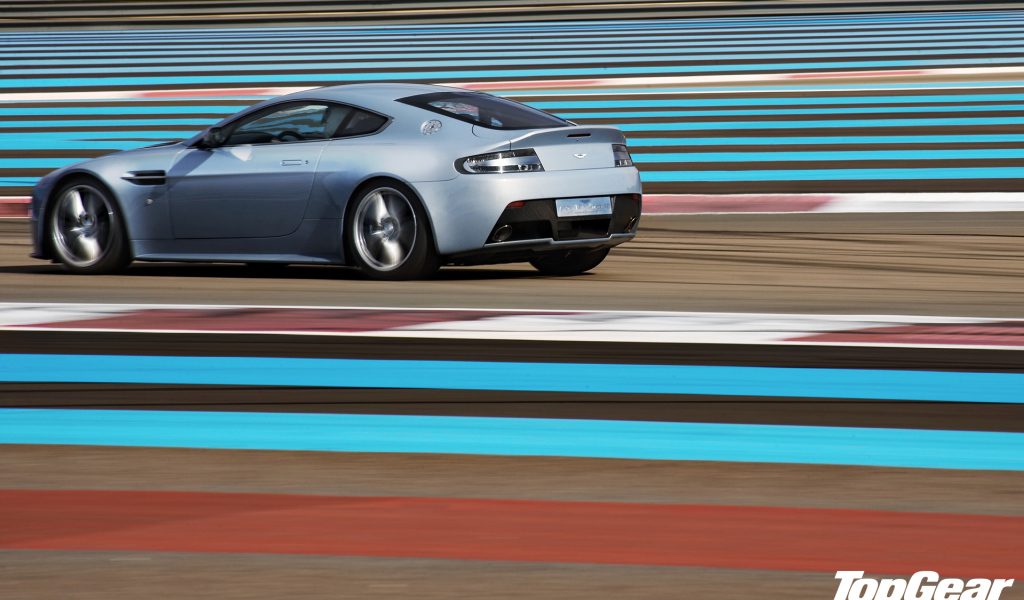 Новая машина Aston Martin top gear