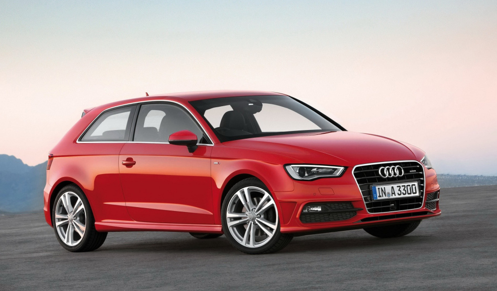 Красивый автомобиль Audi a3 в Москве