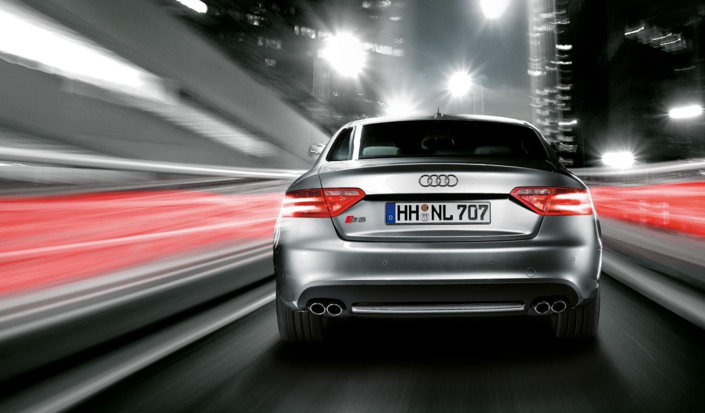 Красивый автомобиль Audi a5