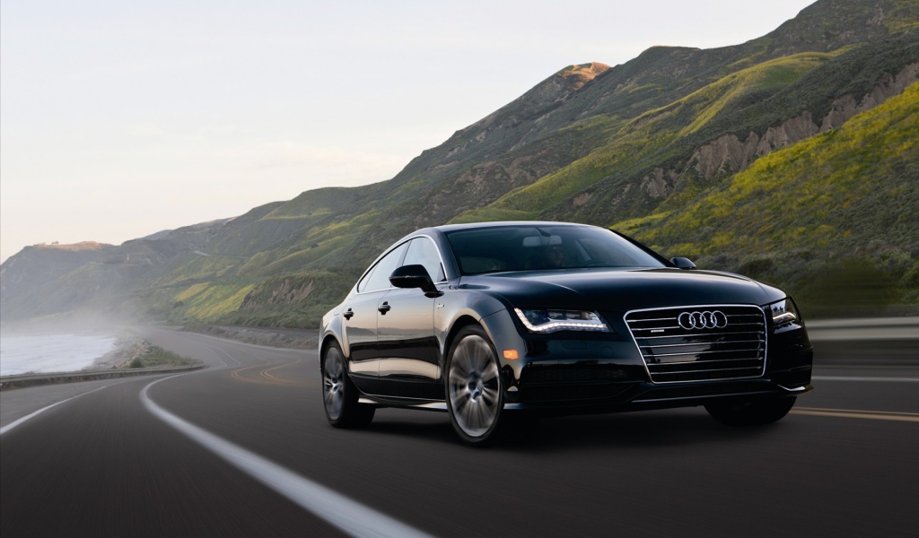 Красивый автомобиль Audi a7 в Москве