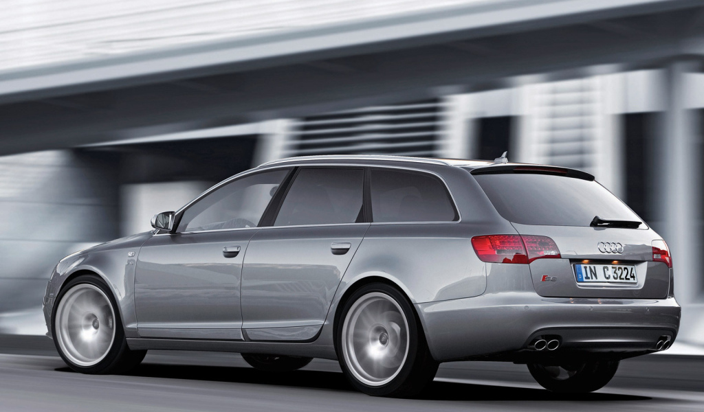 Красивый автомобиль Audi c5 в Москве