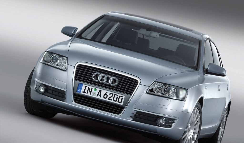 Автомобиль марки Audi модели a6