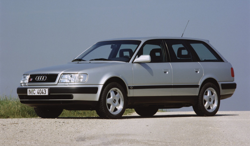 Новый автомобиль Audi 100