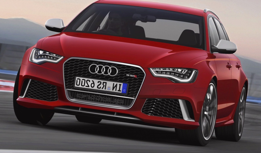 Фото автомобиля Audi RS Q3 2014 года