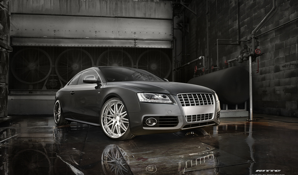 Фото автомобиля Audi s8