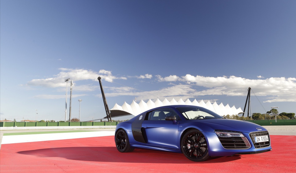 Фото автомобиля Audi 2014