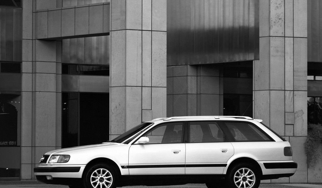 Надежная машина Audi 100