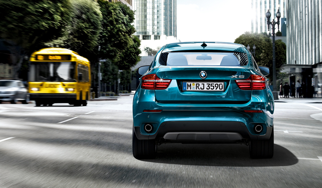 Надежный автомобиль BMW X6 2014 года