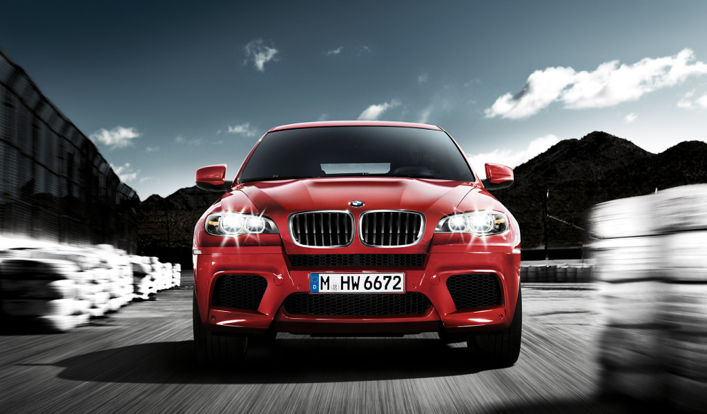 Тест драйв автомобиля BMW X6 2014 года