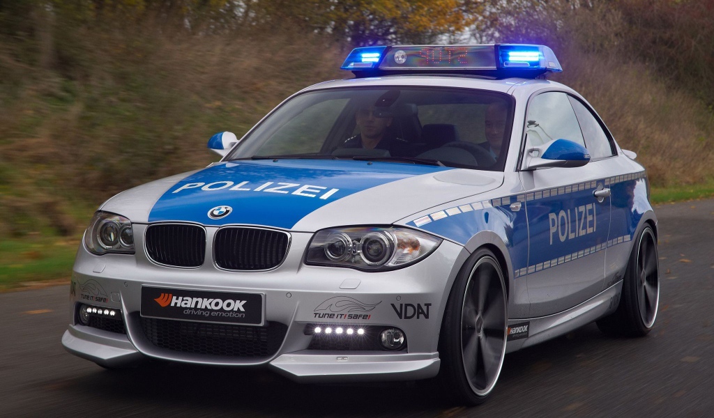 Полицейская BMW