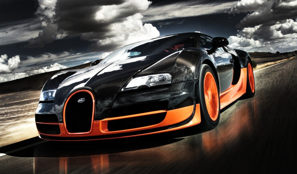 Bugatti под облачным небом