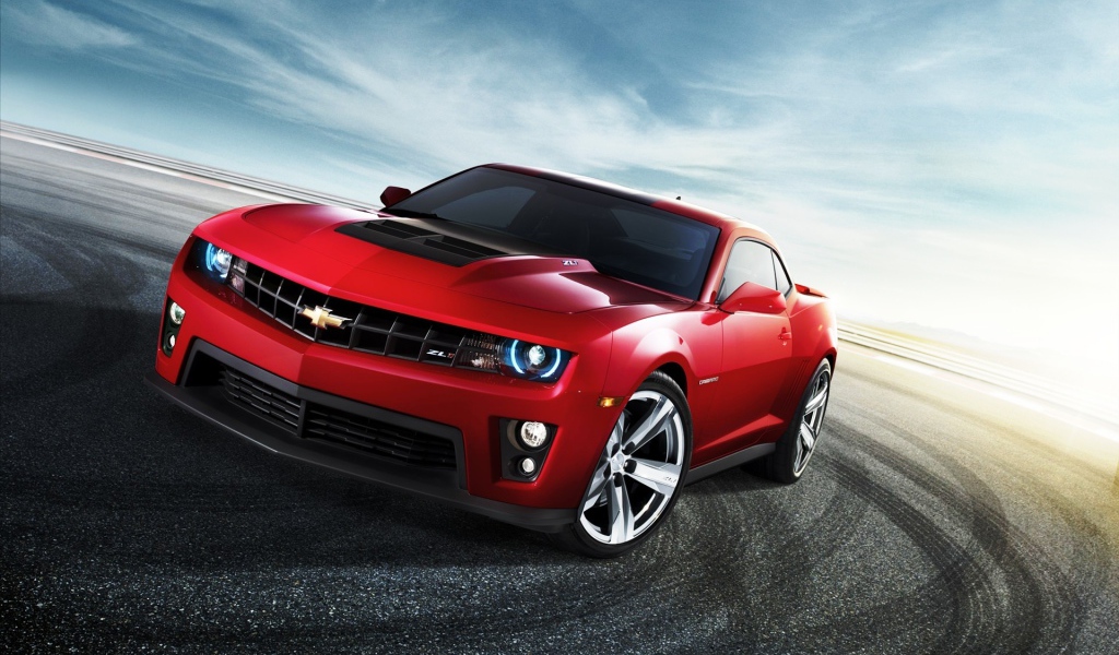 Красный Chevrolet Camaro