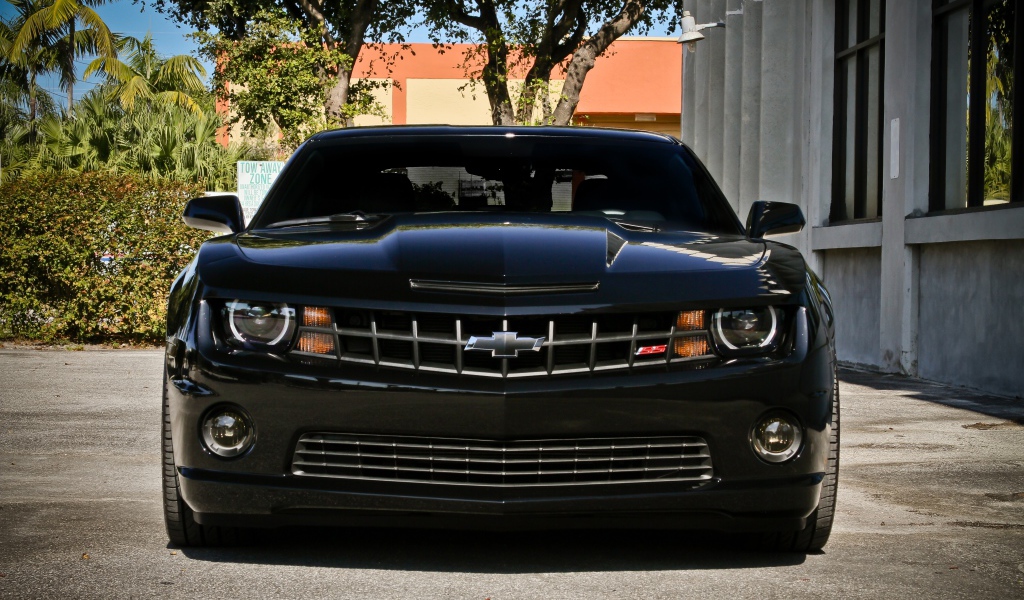 Шевроле на улице