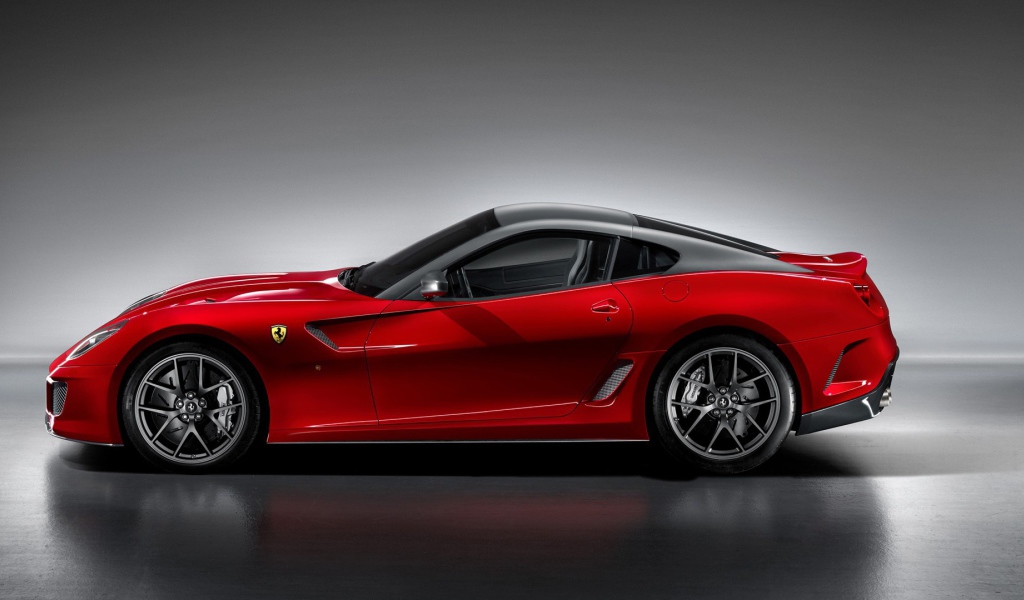 Автомобиль Ferrari 599 gto