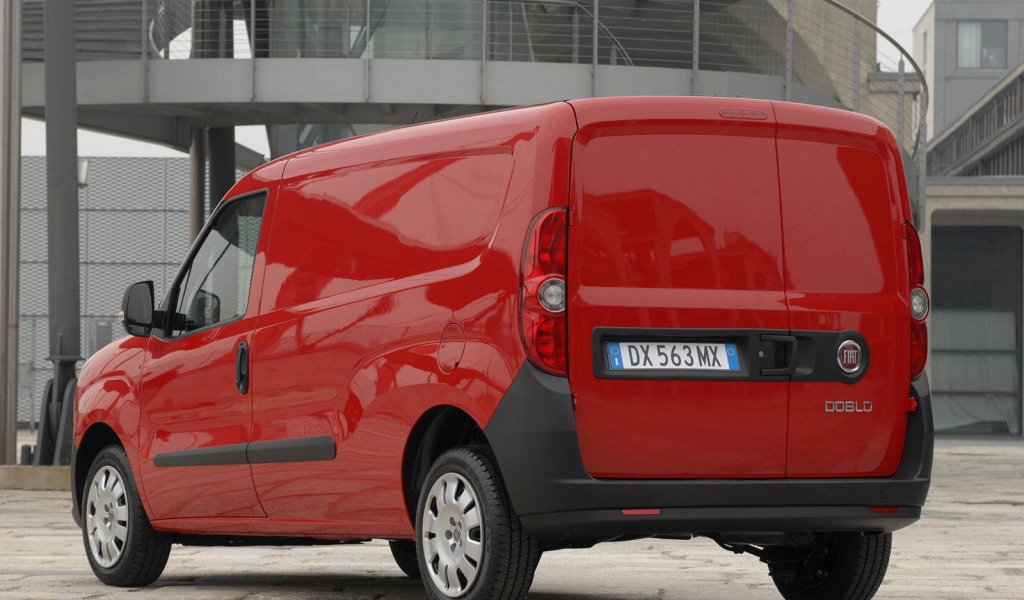 Новая машина Fiat Doblo