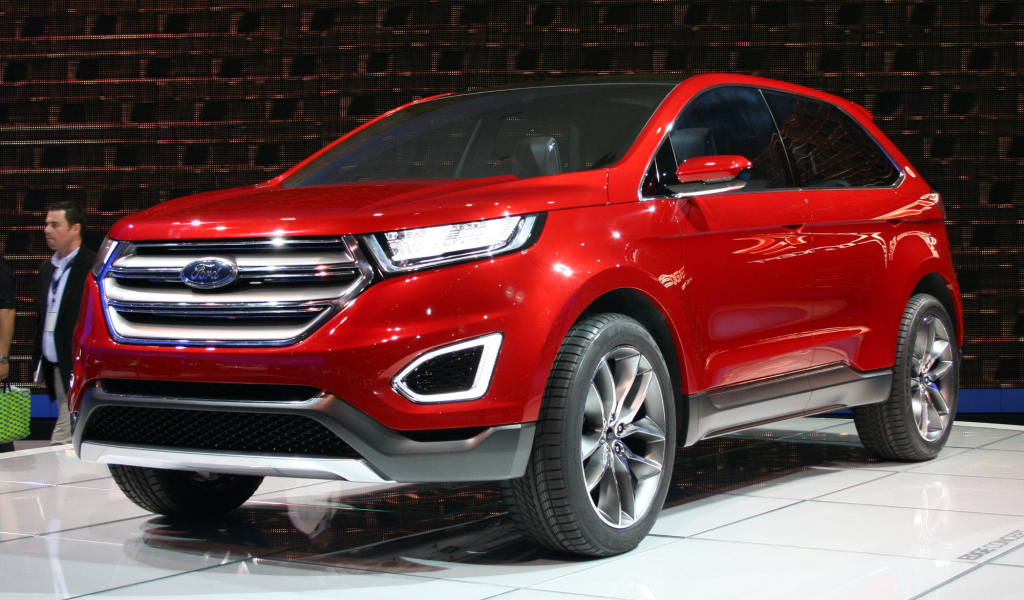 Красивый автомобиль Ford Edge 2014