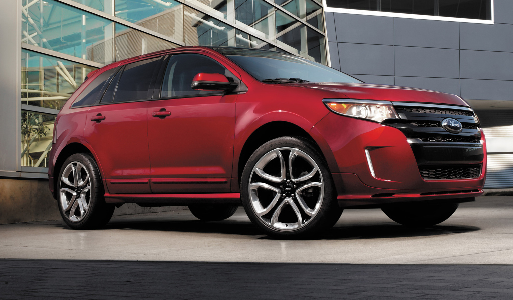 Автомобиль марки Ford модели Edge 2014