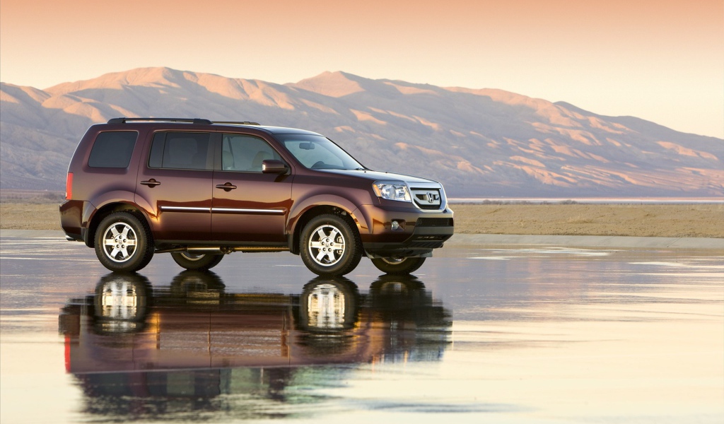 Автомобиль марки Honda модели Pilot