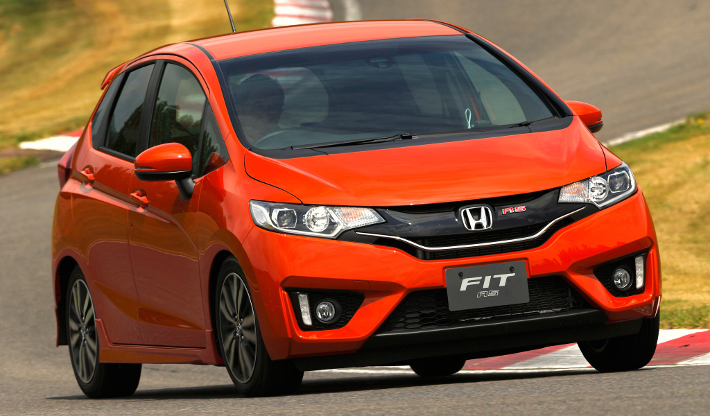 Новая машина Honda Fit 2014