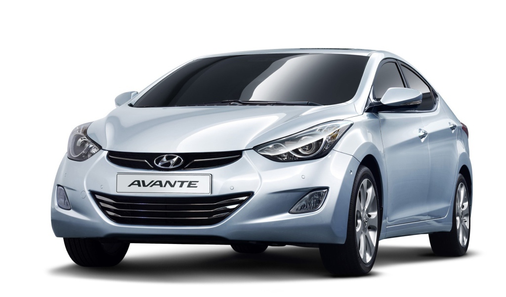 Красивый автомобиль Hyundai Elantra в Москве