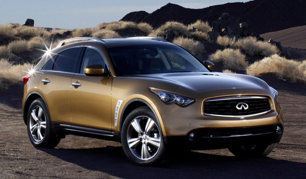 Infiniti FX35 на природе