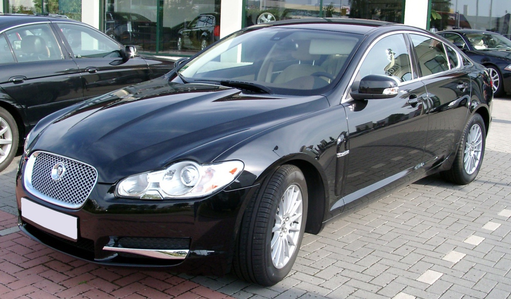 Роскошный Jaguar XF