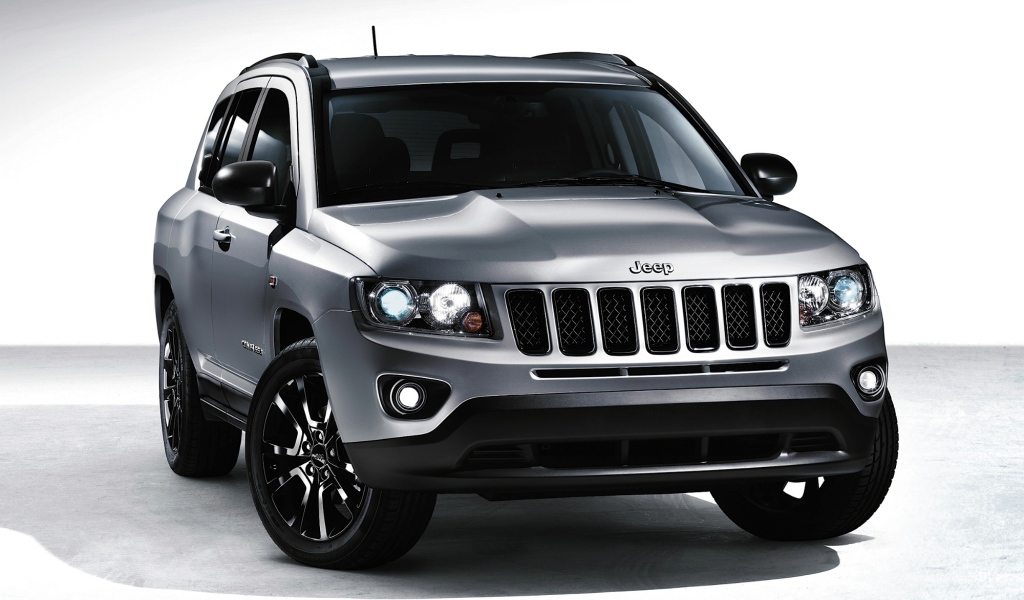 Серый Jeep Compass