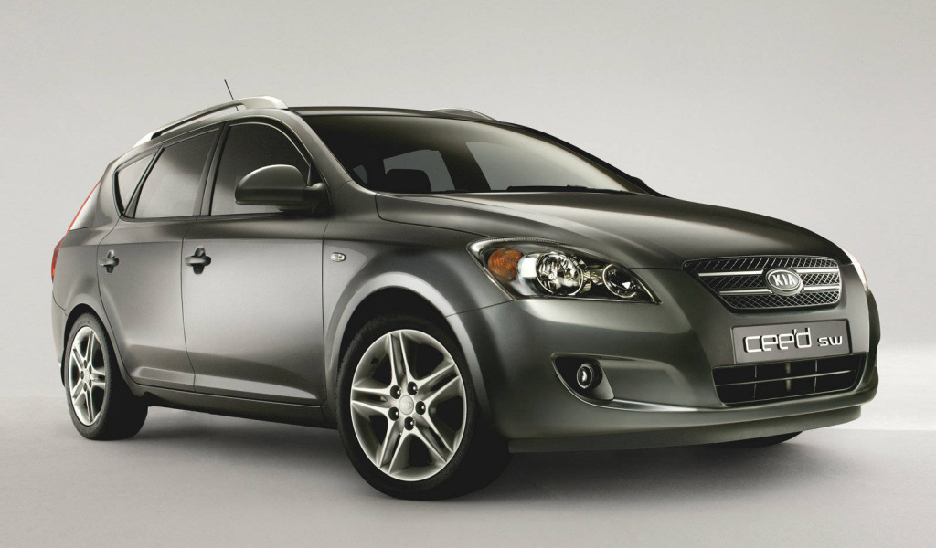 Красивый автомобиль Kia Ceed в Москве