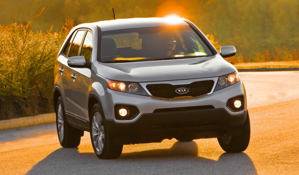 Красивый автомобиль Kia Sorento в Москве