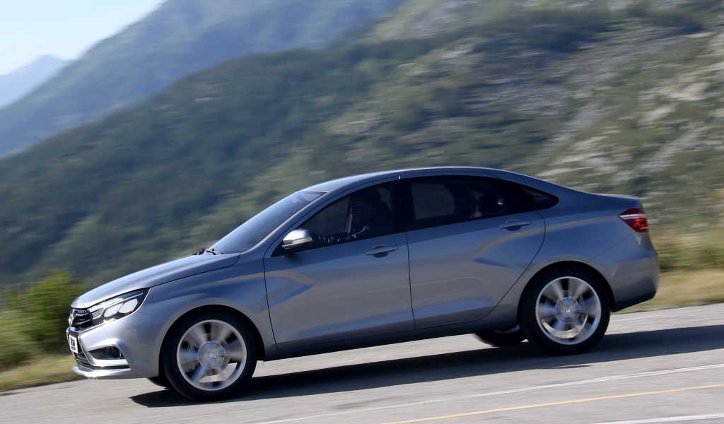 Стремительная Лада Веста