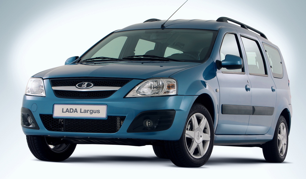 Бирюзовая Lada Largus